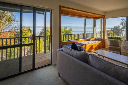 Atawhai House | Sea La Vie - in Sunny Nelson