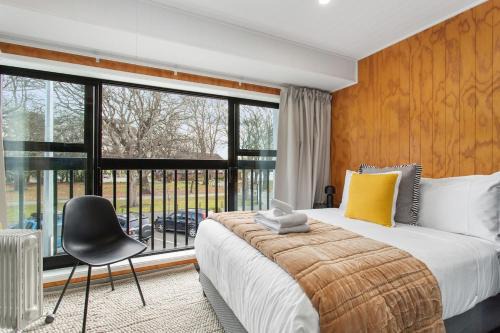 Addington Apartment | Sunny Escape Steps from Hagley Park & Hospital