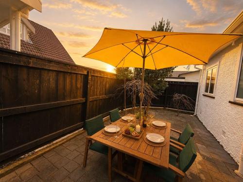 Rotorua House | Maison Millie - Central Pet-Friendly Sleeps 4