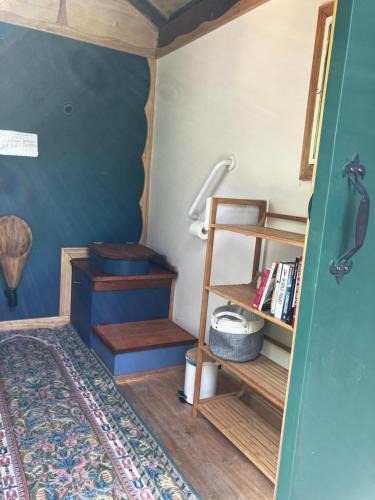 Motueka House | RIMU CABIN 16min drive to Kaiteriteri Beach
