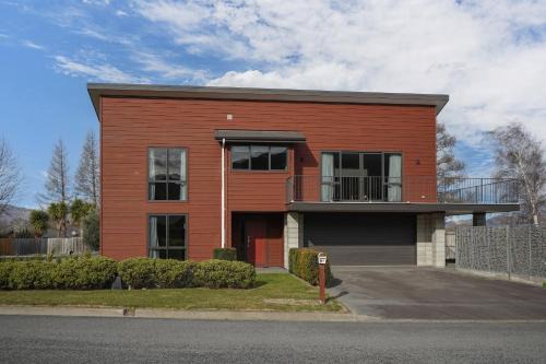Hanmer Springs House | Mt Charon Hideaway