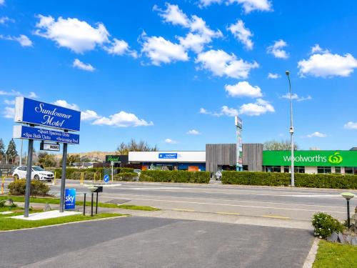 Springlands Hotel | Sundowner Motel