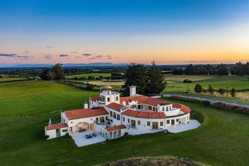 Sefton Villa | Luxury castle dream escape