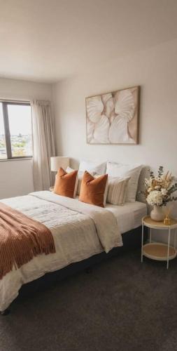 Christchurch City Centre House | Walk to Stadium and 2 Free Car Parks Prime Location