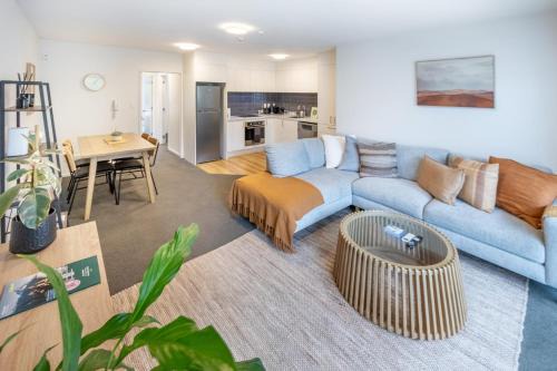 Christchurch City Centre Apartment | Ground Floor Apartment CBD - Pool, Gym & Parking