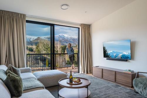 Lake Hayes House | The Lookout BBQ Free Parking Heating