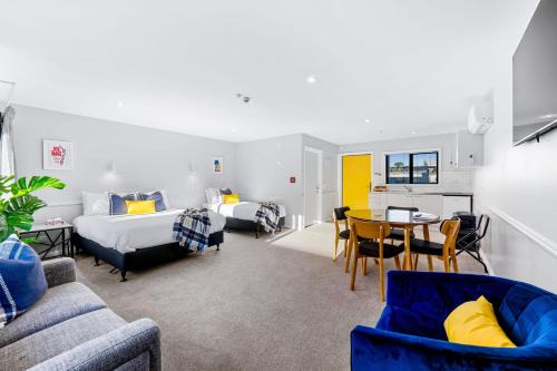 Dunedin Hotel | Myhub Holiday Park Dunedin