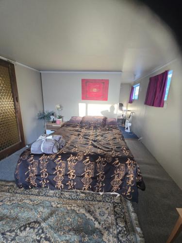Te Horo Beach House | Rustic & Affordable Private Pit Stop - Te Horo Beach