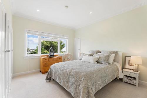 Mission Bay Villa | The Rose Cottage by Homello