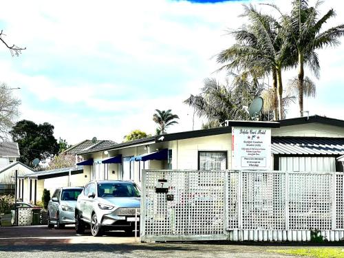 Epsom Hotel | Dolphin Court Motel