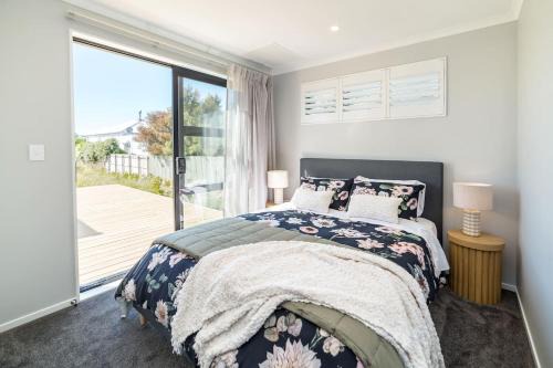 Martinborough House | Sunset On Syrah, Martinborough