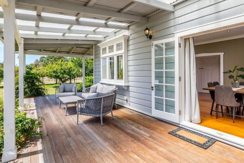 Martinborough House | Brooklands Cottage - Award Winning Villa