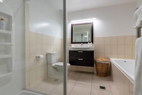 Queenstown Apartment | Spacious Central Executive 4 Bedroom Apartment