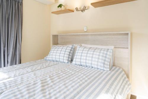 Paihia Villa | Cosy Kiwi Cottage with Scenic Views & Deck