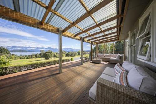Manapouri House | Manapouri Lakefront
