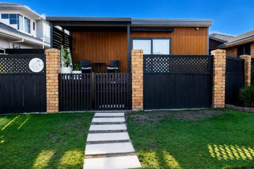 Papamoa Beach Bed & Breakfast | The Beach Snook - Papamoa Beach