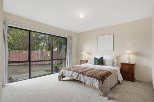 Oxford House | Guest houses in New Zealand