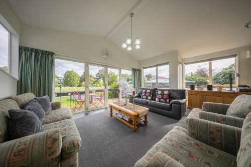 Te Anau House | Waterpark Lodge