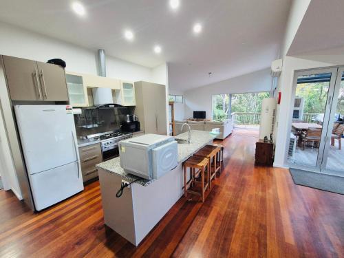 Auckland House | Spacious 5-Bedroom House