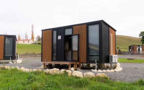 Waikari House | Weka Pass Cottages by Tiny Away