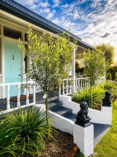 Geraldine House | Lady Geraldine Villa & Guesthouse plus Hottub