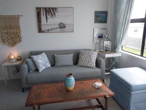 Bluff Apartment | Salty Seagull