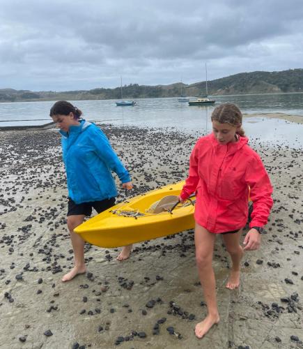Raglan House | Surfers Bay - Fire Pit, SUP, Harbour View & Walks