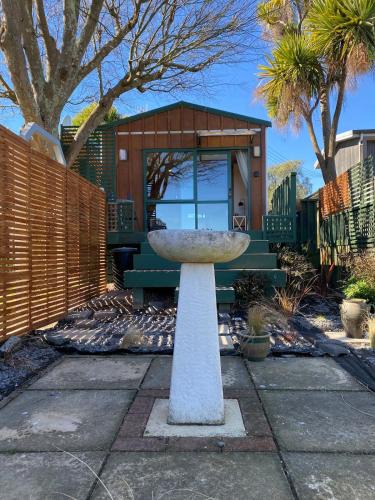 Taupo House | Bird Haven Taupo a quiet and private haven