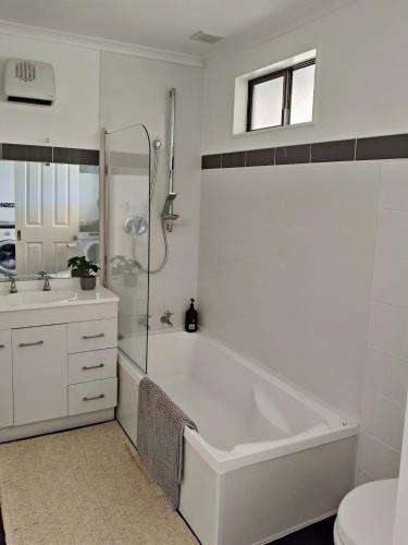 Pukehina House | Pukehina Retreat, Private Pool, Pastures and Beach