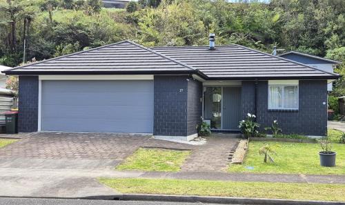 New Plymouth House | Rest & Relax at Ambury