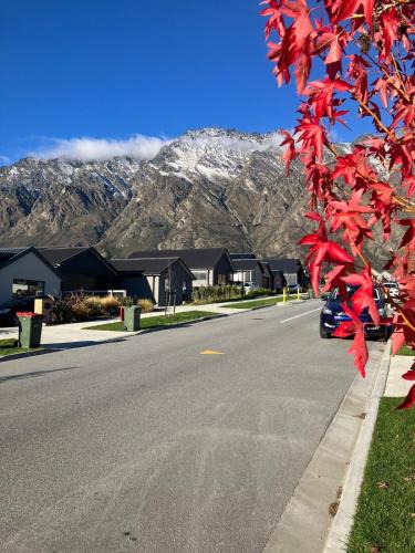 Kawarau Falls Apartment | Peaceful Private Room and Ensuite