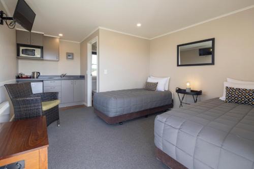 Wedderburn Hotel | Wedderburn Cottages
