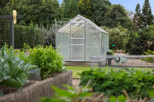 Bethlehem House | The Raukawa Cottage