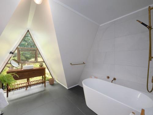 Paihia House | Moana View