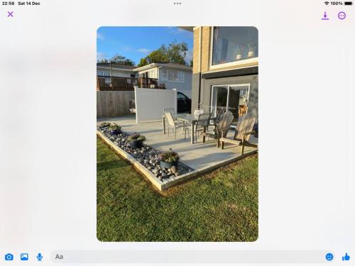Tikipunga House | Stylish 1BR Retreat | Patio | Walk to Shops | Parking