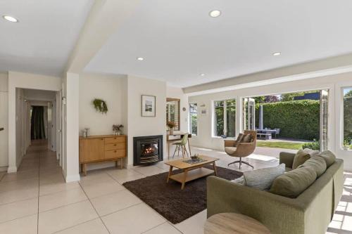 Riccarton House | The Garden Haven in Fendalton