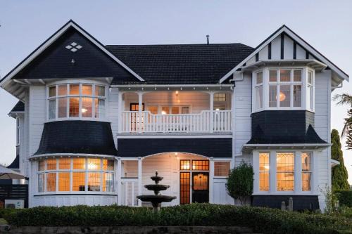 Gisborne Bed & Breakfast | Cedar House