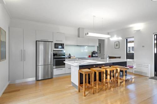Edgeware House | Small Sustainable House