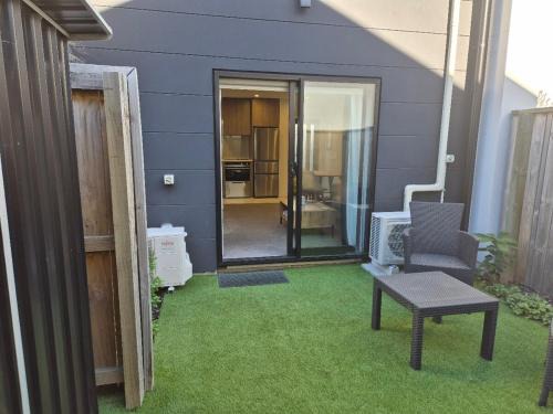 Christchurch City Centre Apartment | City central 1 bed townhouse
