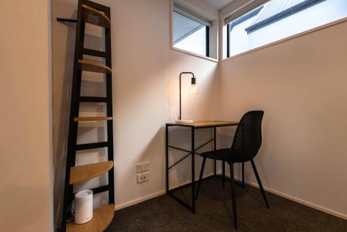 Christchurch City Centre House | Ember House - Fire Pit, 5min to CBD, Free Parking