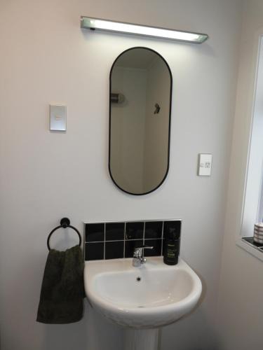 Dunedin Apartment | Stirling St Surf Villa