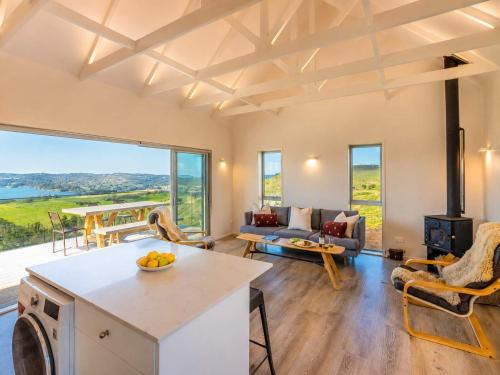 Ostend House | Overview - Stay Waiheke