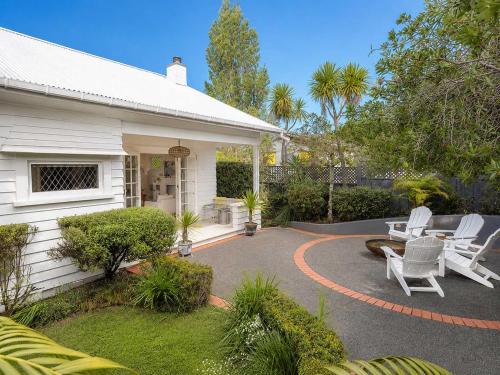 Oneroa House | Island Villa- Stay Waiheke