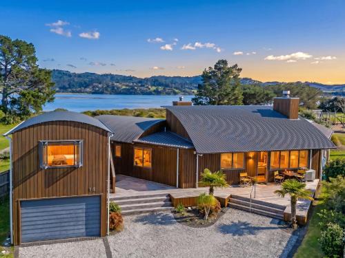 Pauanui House | Ocean Breeze Family Haven - Pauanui Holiday Home