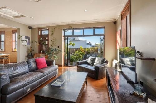 Dunedin City Centre Apartment | Stafford in Style