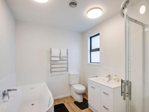 Hastings House | Mayfair Holiday Home - Hastings Accommodation