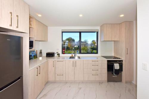Christchurch City Centre House | Central 2BR Townhouse Close to Te Kaha Stadium