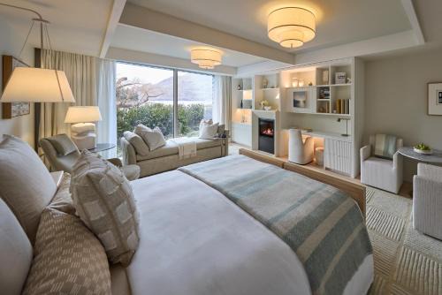 Queenstown Hotel | ROKI Collection