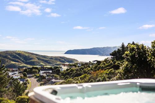 Porirua House | Piris Place - Private Spa, Harbour Views & Trails