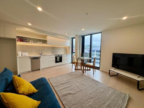 Te Aro Apartment | Fancy stylish and new